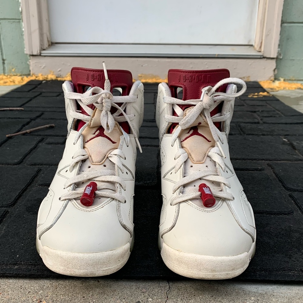Maroon 6s